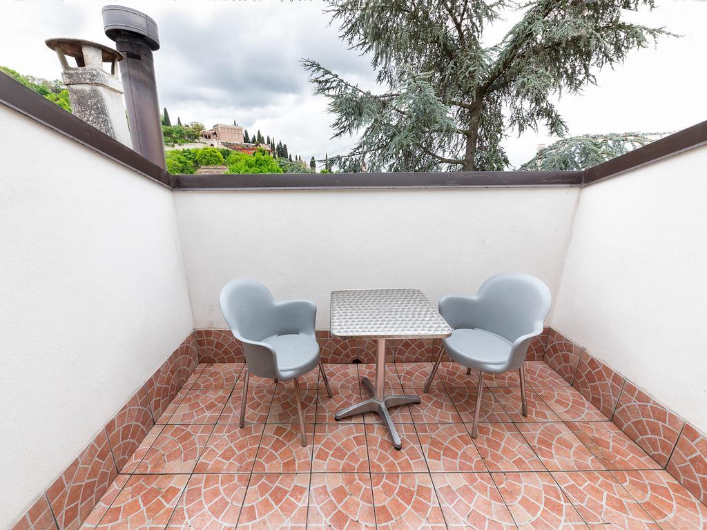 Residenza Le Dimore Centro Verona Luaran gambar